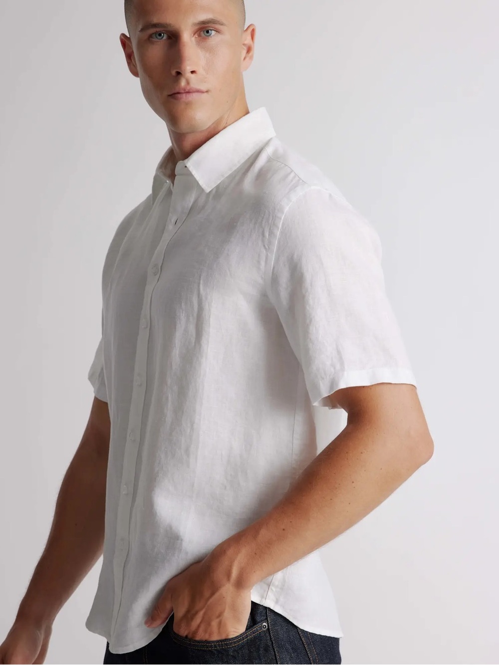 🍃 Quince men’s white short sleeve 100% European linen button up shirt Sz XL NWT